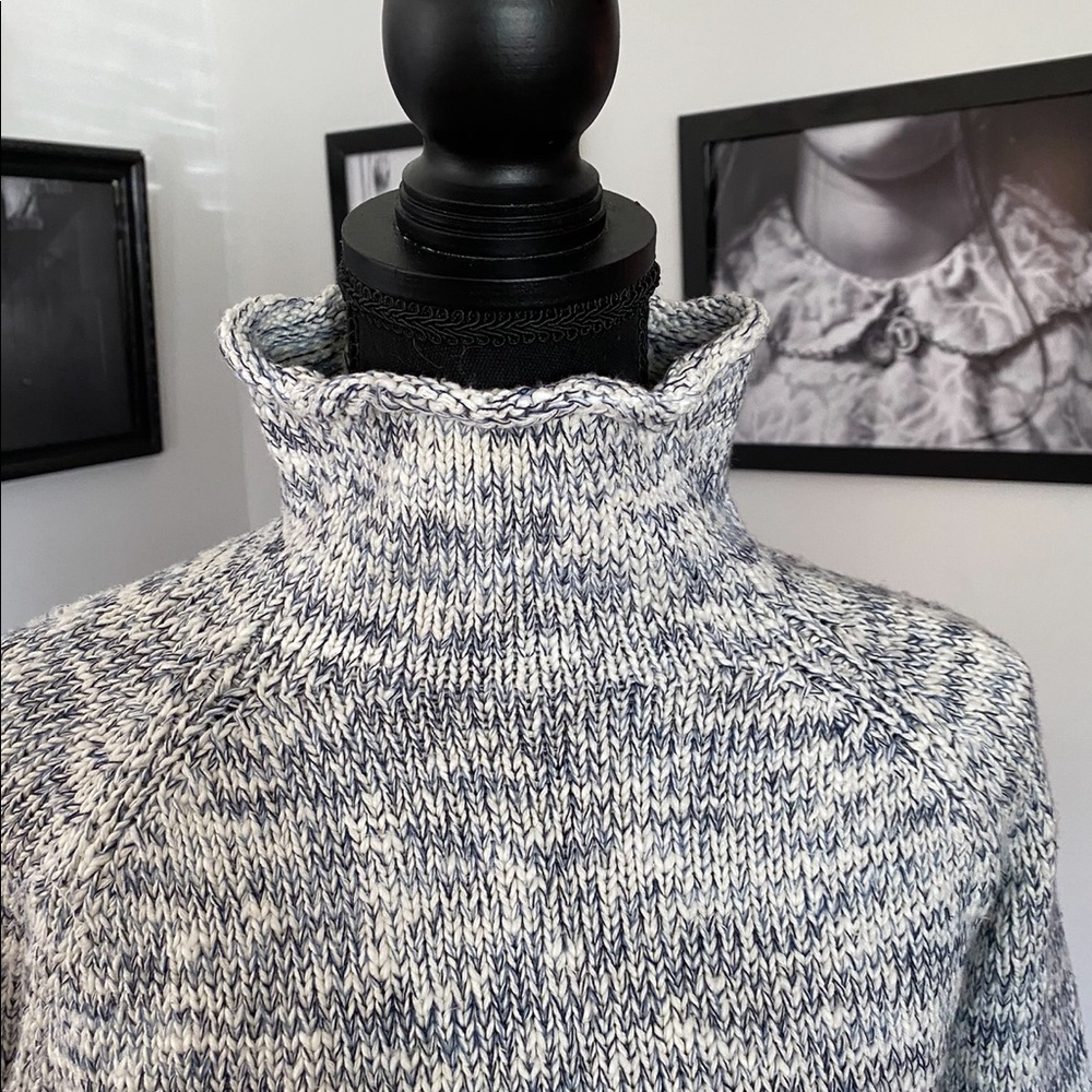LL Bean Turtleneck Sweater Knitted